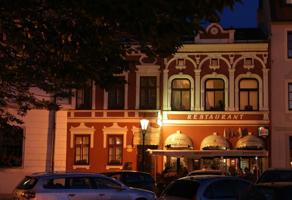 Hotel Excellent 크로메르지 외부 사진