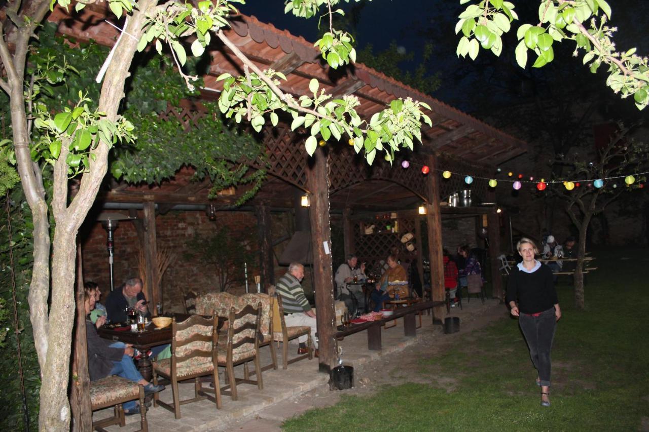 Hotel Excellent 크로메르지 외부 사진
