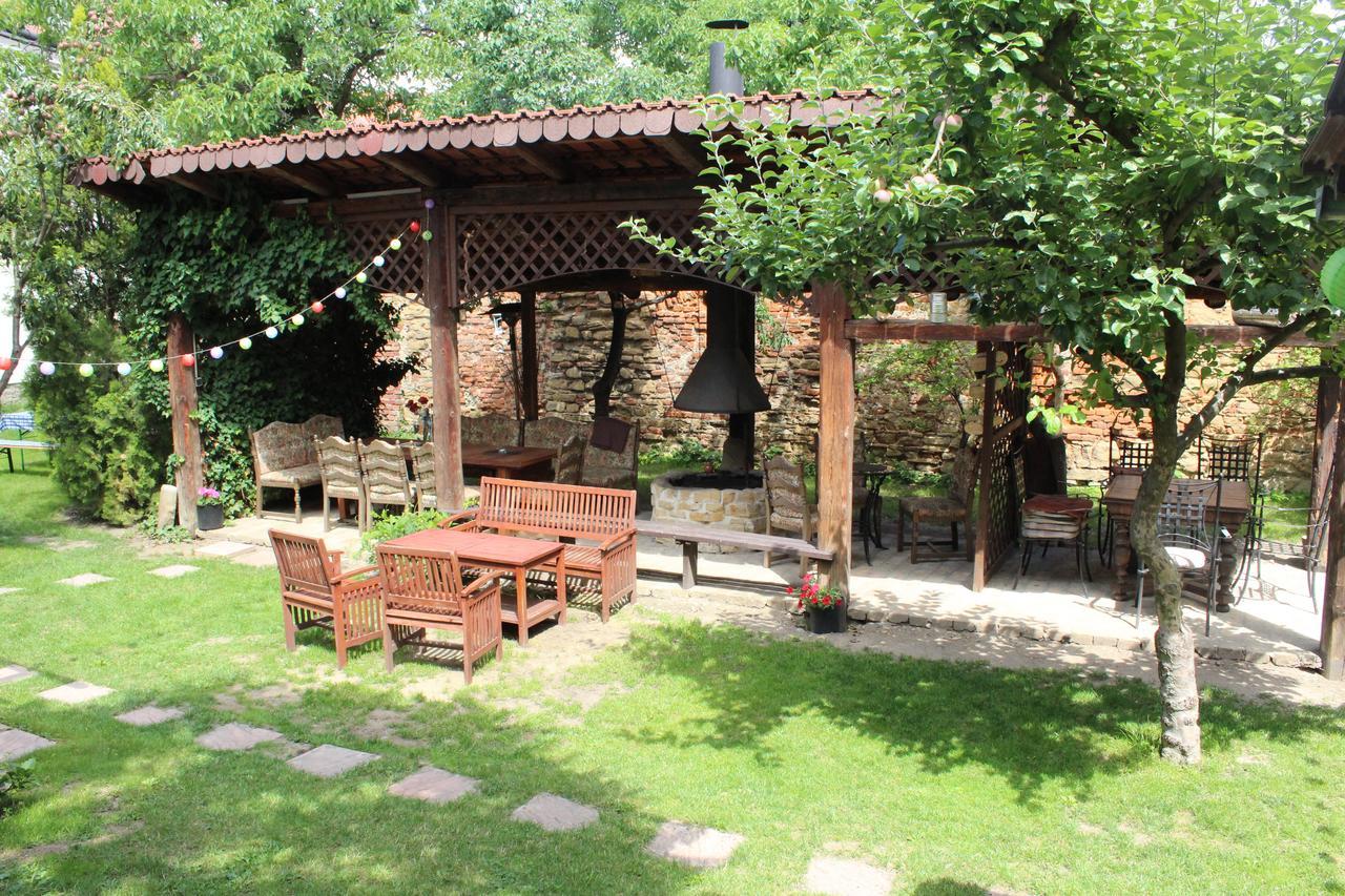 Hotel Excellent 크로메르지 외부 사진